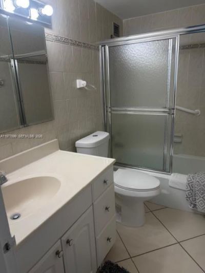 5601 Collins Ave , Unit 505, Miami Beach, FL 33140 Photo