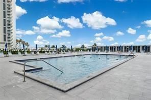 5601 Collins Ave, Unit 505, Miami Beach, FL 33140 Photo