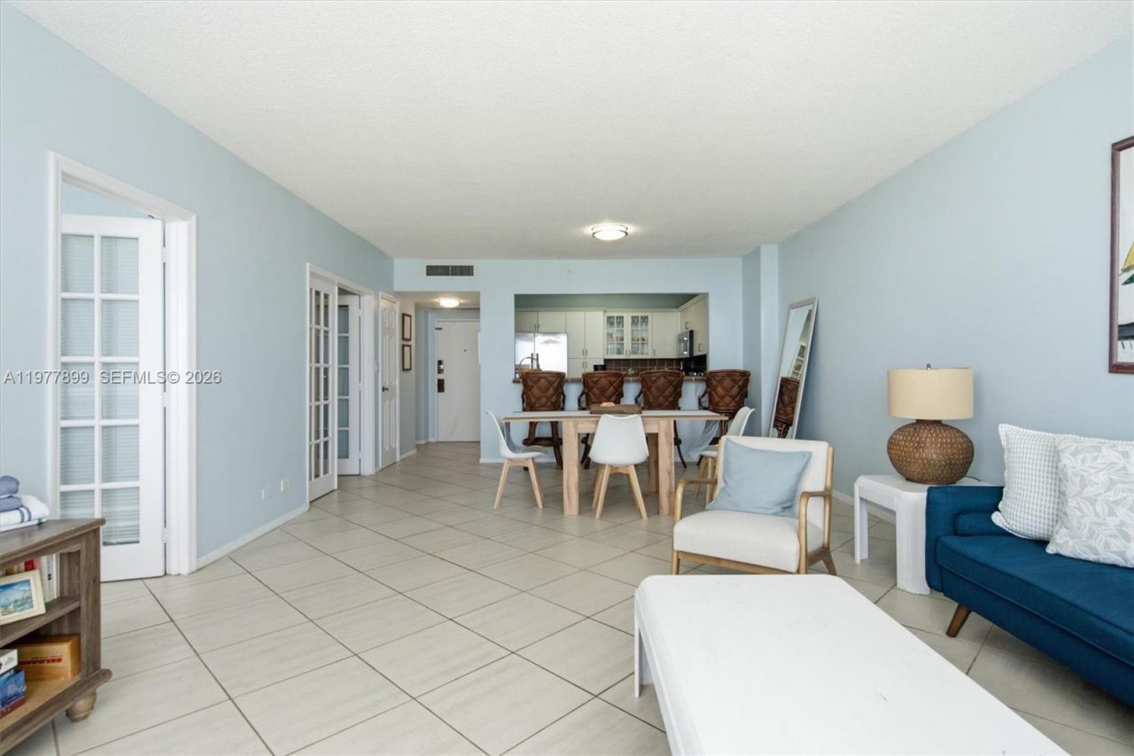 5601 Collins Ave, Unit 505, Miami Beach, FL 33140 Photo
