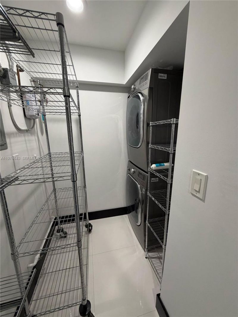 2699 Tigertail Ave, Unit 14, Miami, FL 33133 Photo