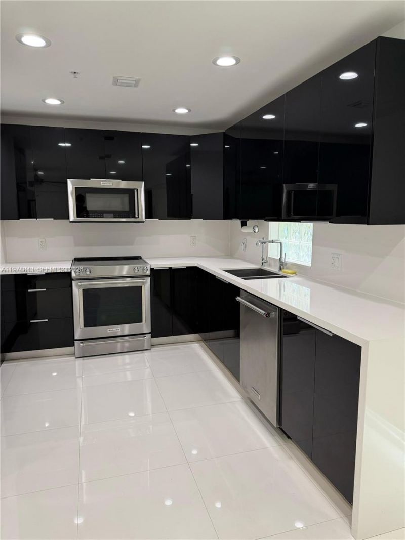 2699 Tigertail Ave, Unit 14, Miami, FL 33133 Photo