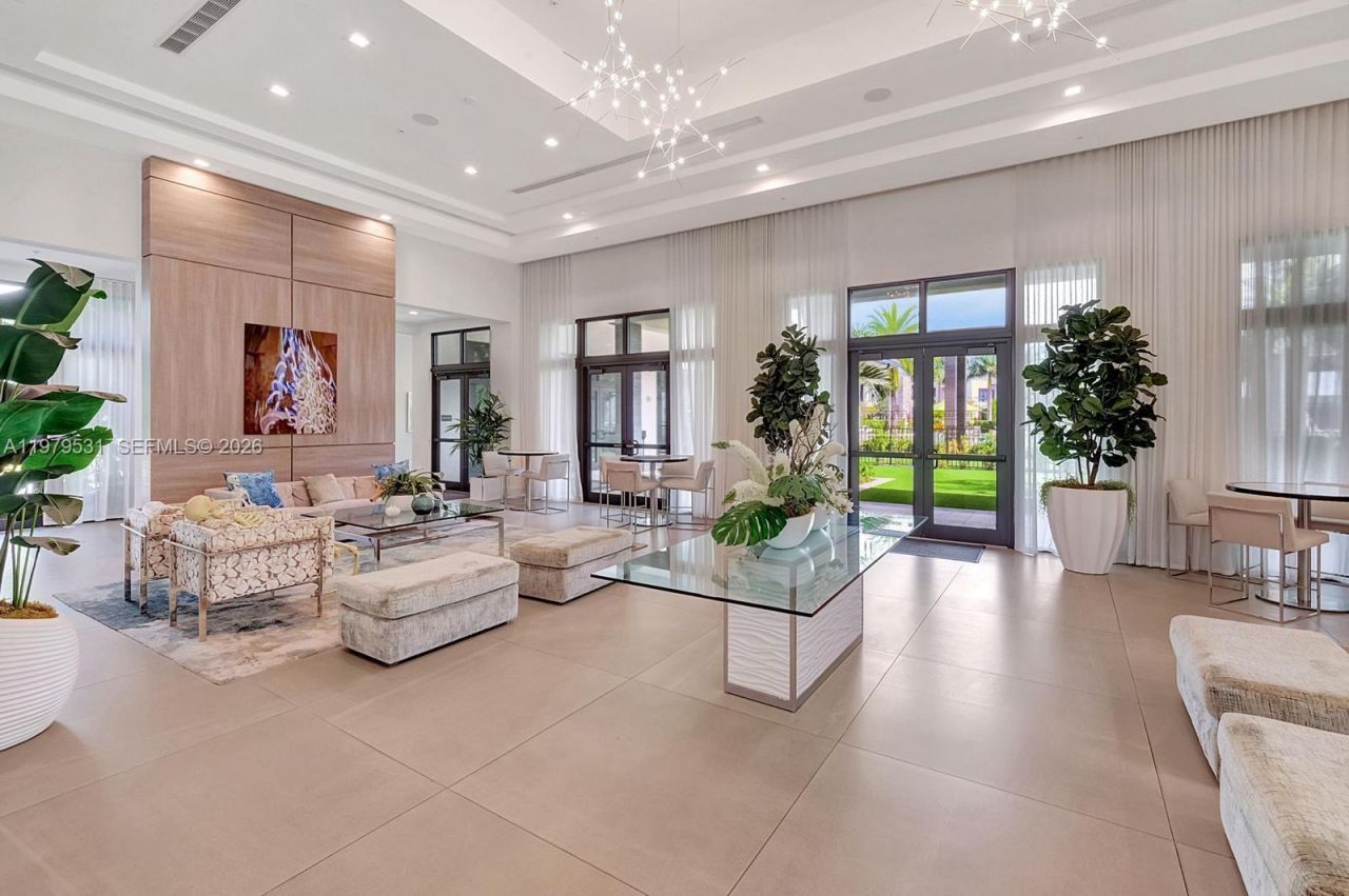 4426 NW 83rd Pkwy , Unit ., Doral, FL 33166 Photo