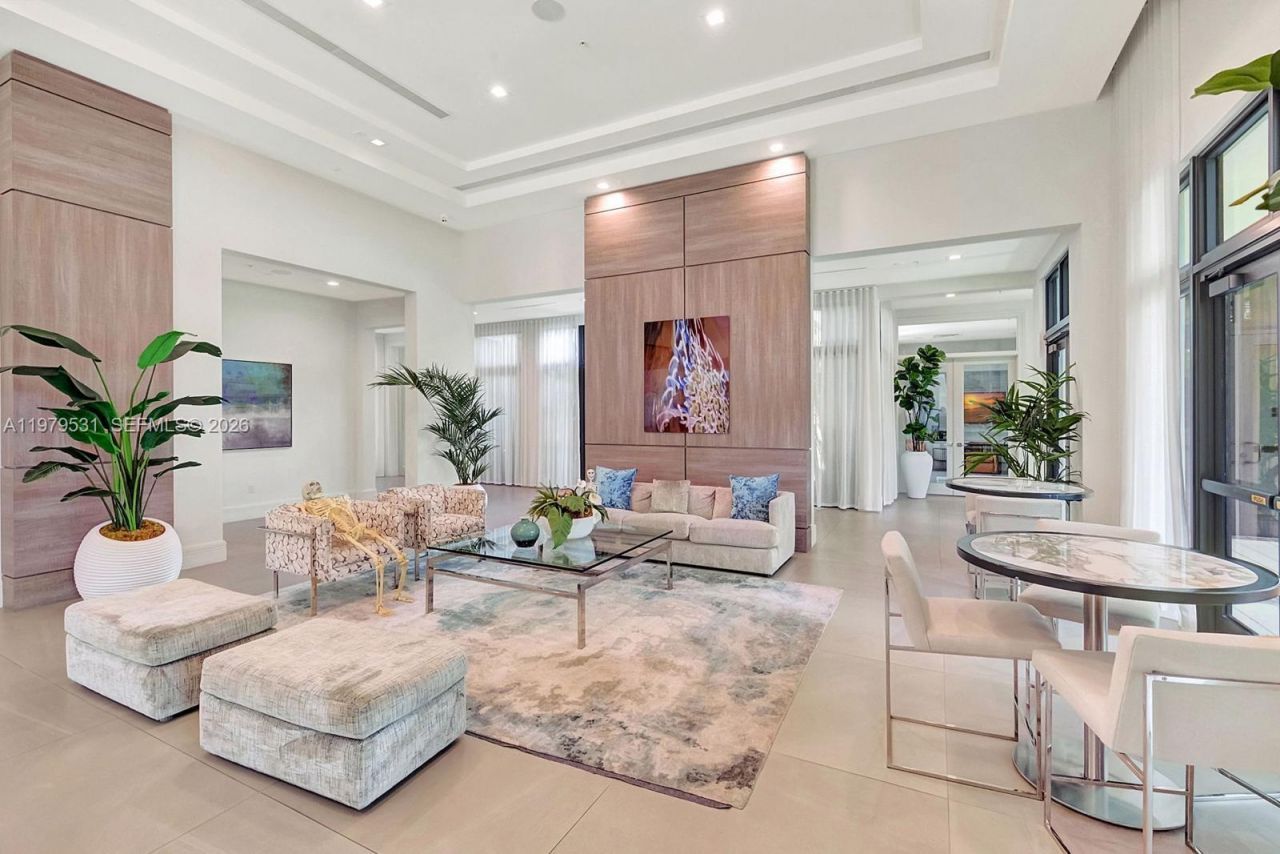 4426 NW 83rd Pkwy , Unit ., Doral, FL 33166 Photo