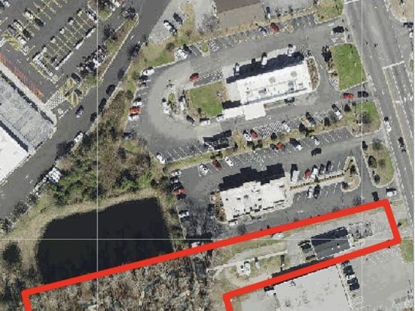 1328 Carolina Avenue , Washington, NC 27889