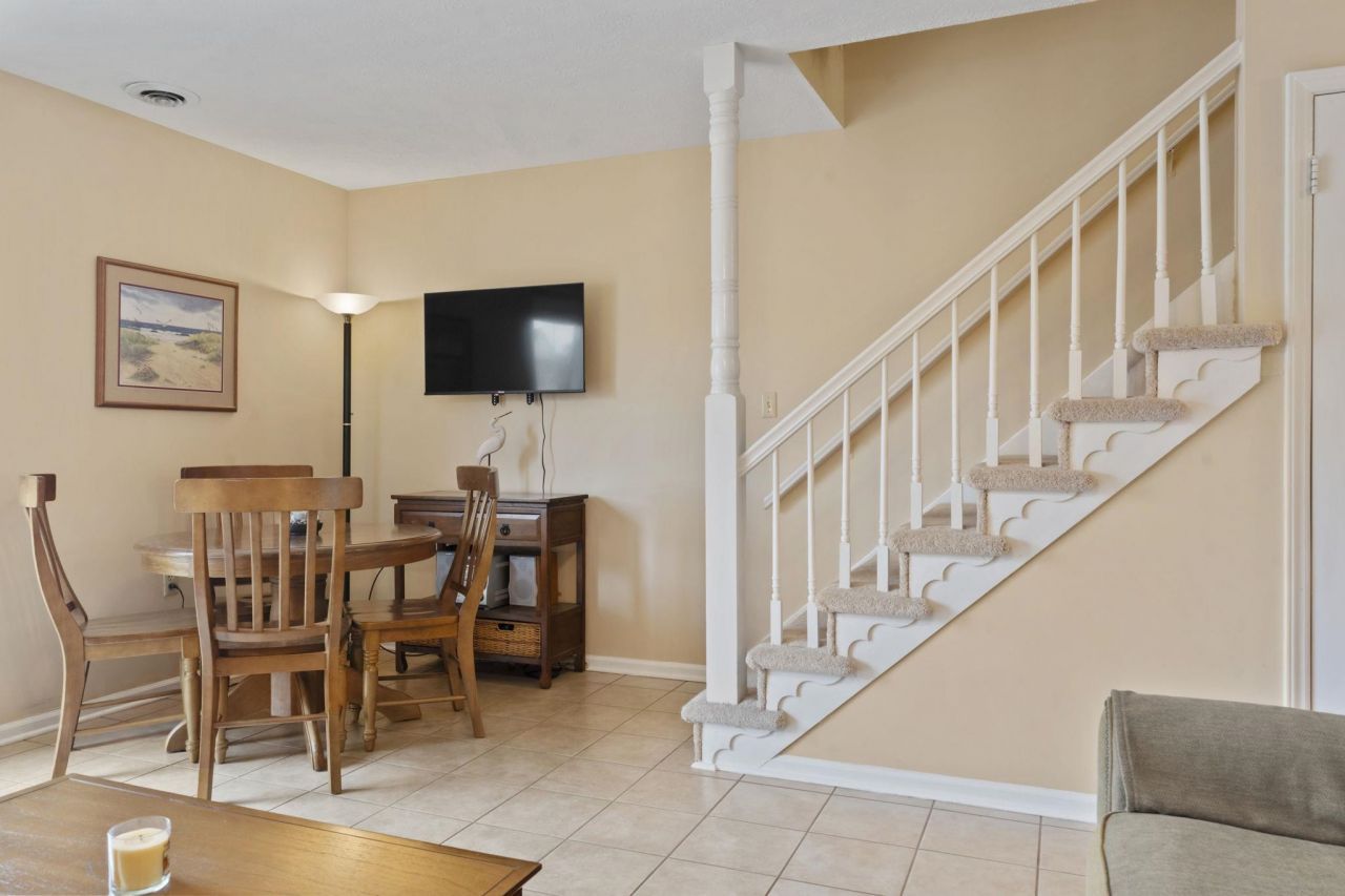 210 25th Ave. S Photo 13