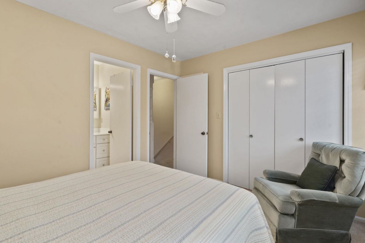 210 25th Ave. S Photo 16