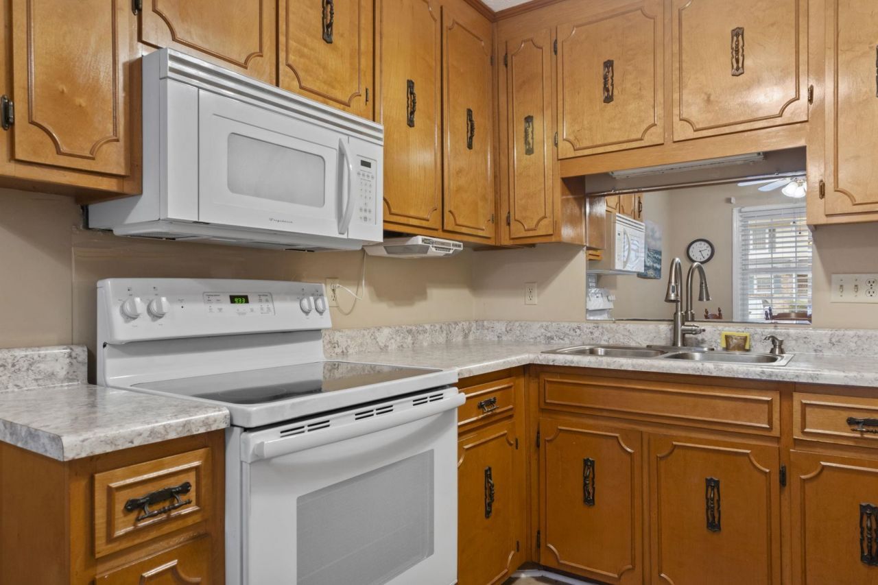 210 25th Ave. S Photo 6