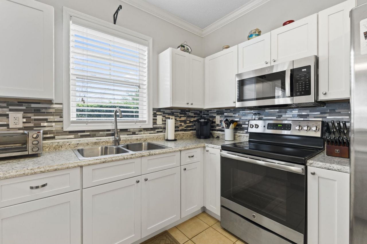 805 Crumpet Ct. Photo 4