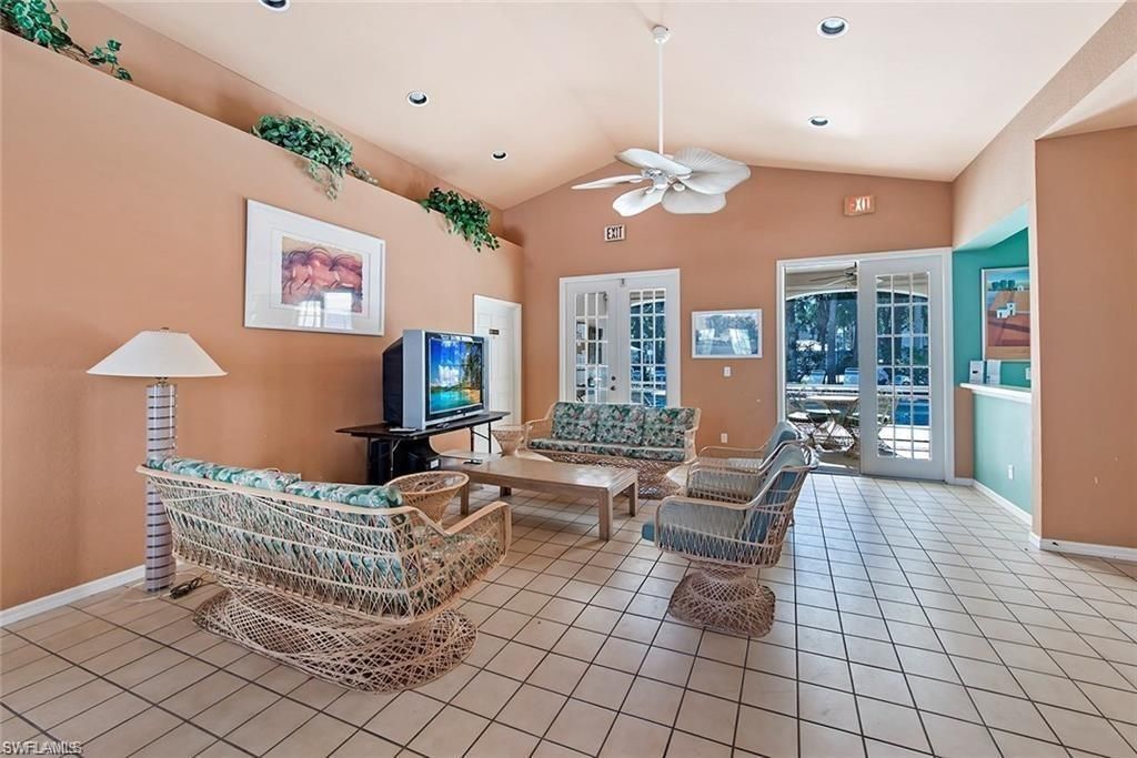 1070 Woodshire Ln, Unit E204, Naples, FL 34105 Photo