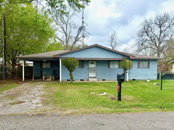 110 April Street , Lafayette, LA 70506
