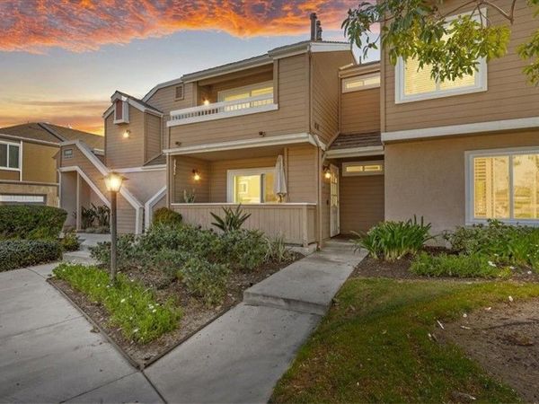 10450 E Briar Oaks, Unit B, Stanton, CA 90680