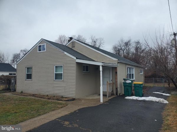 940 WINDER DRIVE, BRISTOL, PA 19007