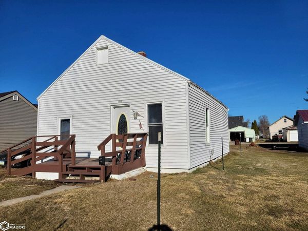 307 N 11Th Avenue, Marshalltown, IA 50158