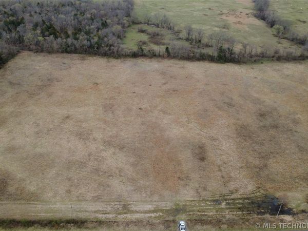 E 860 Road , Stilwell, OK 74960