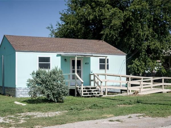 403 S Live Oak Street, San Saba, TX 76877