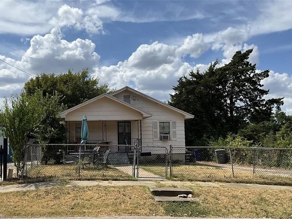 1903 Lamont Avenue , Dallas, TX 75216