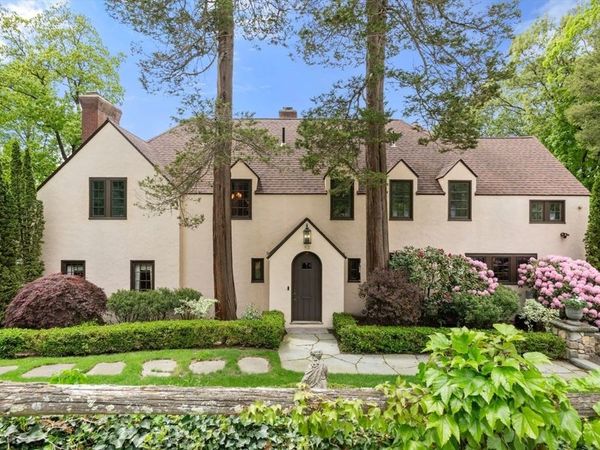 85 Gate House Road, Newton, MA 02467