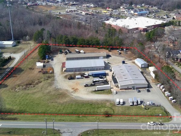 208 Lithia Inn Road , Lincolnton, NC 28092