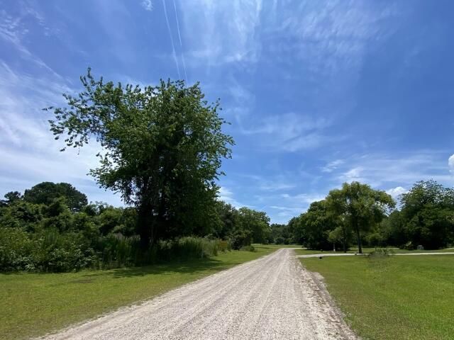 25 Blackbear Road Photo 14