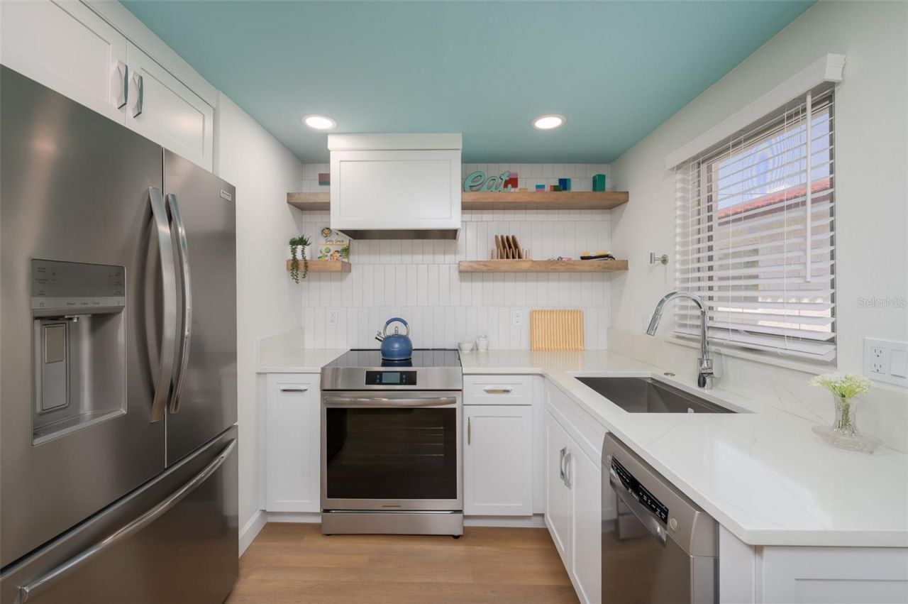 6154 Midnight Pass Road, Unit A13, Sarasota, FL 34242 Photo