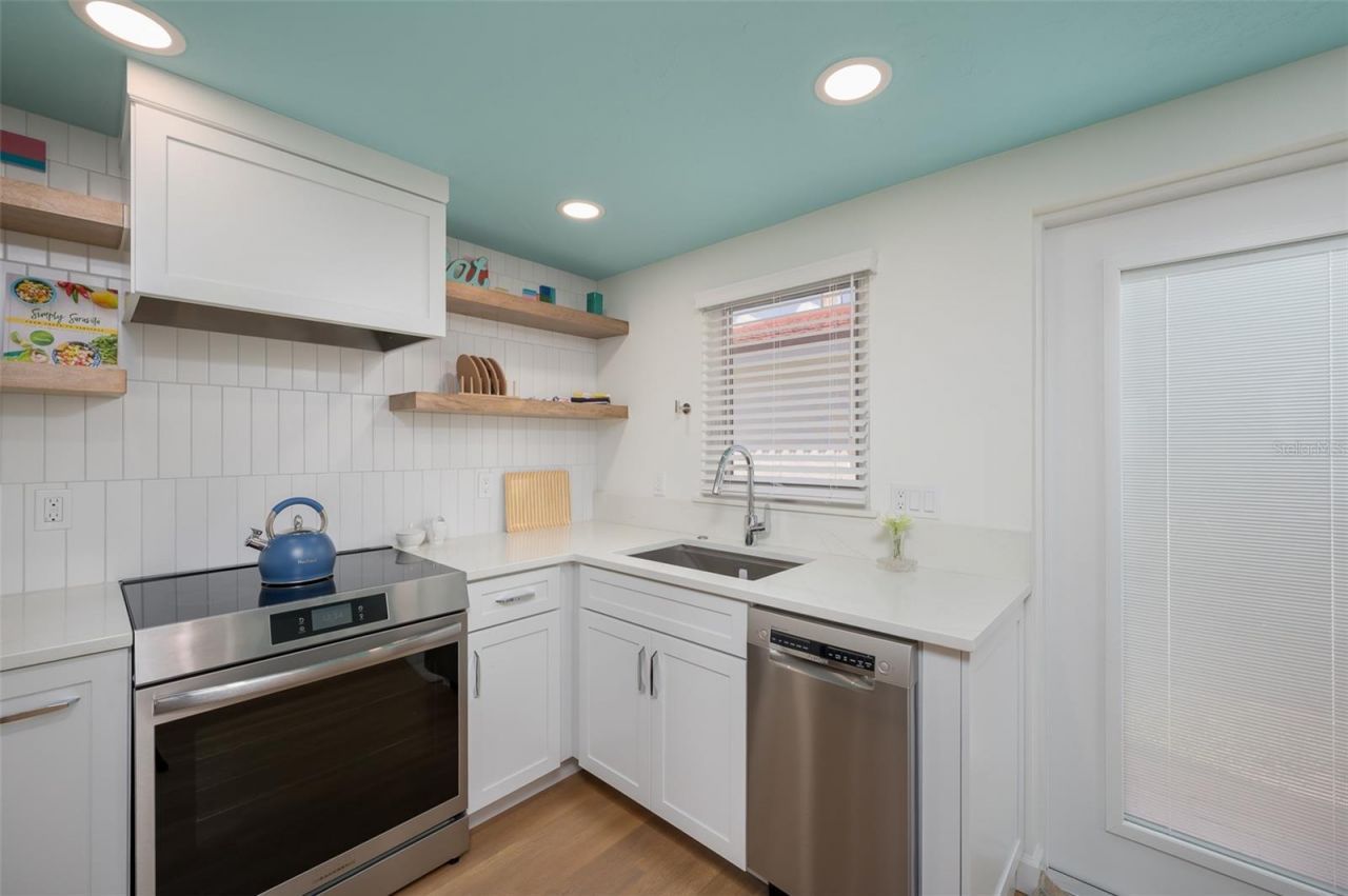 6154 Midnight Pass Road, Unit A13, Sarasota, FL 34242 Photo