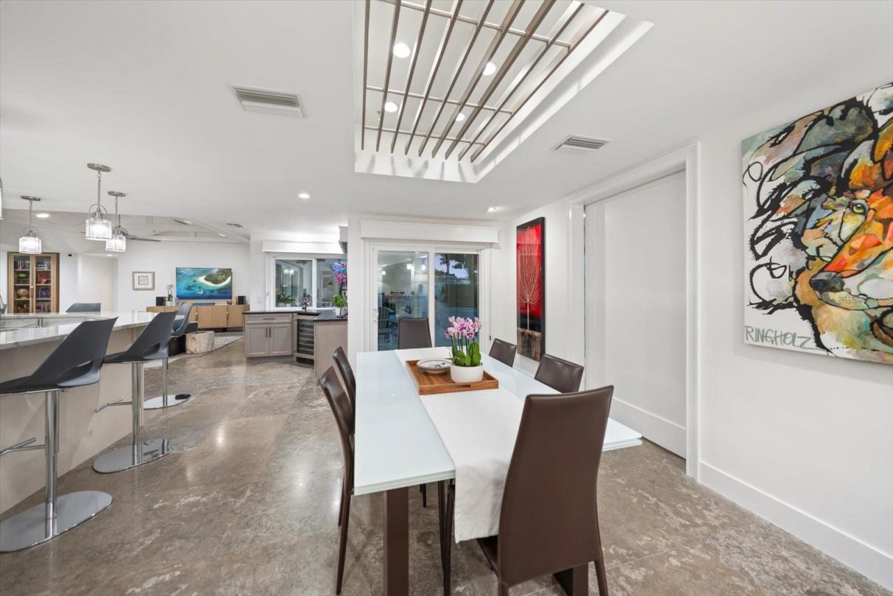 109 Driftwood Lane, Largo, FL 33770 Photo