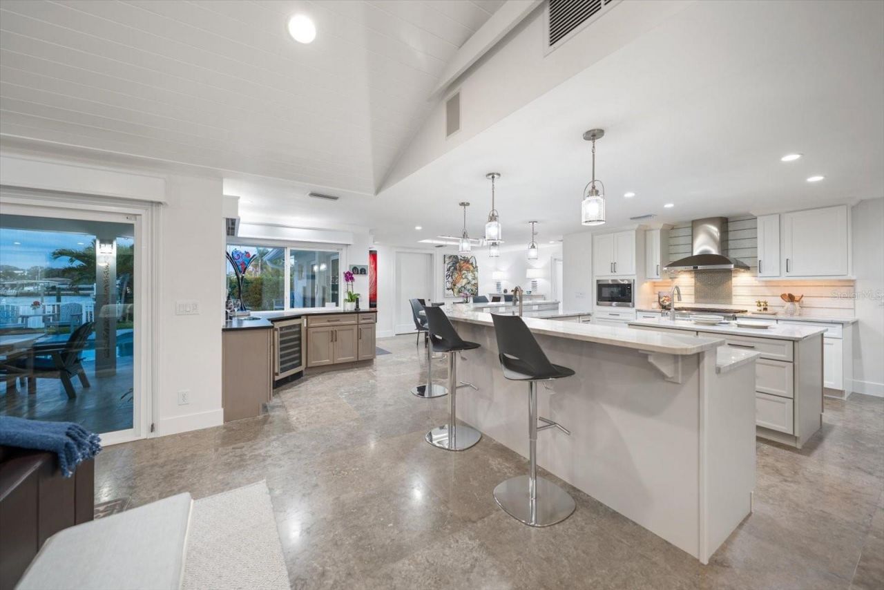 109 Driftwood Lane, Largo, FL 33770 Photo