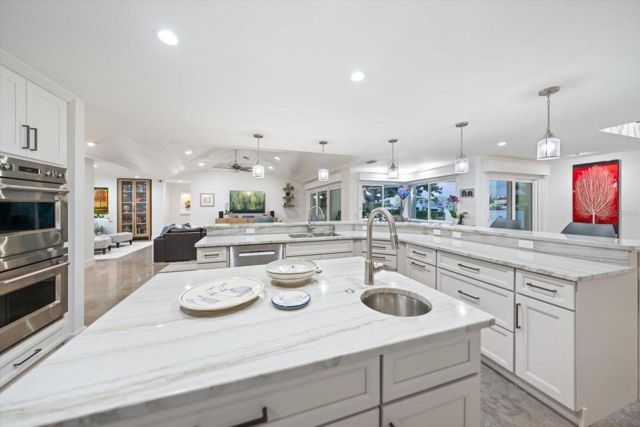 109 Driftwood Lane, Largo, FL 33770 Photo