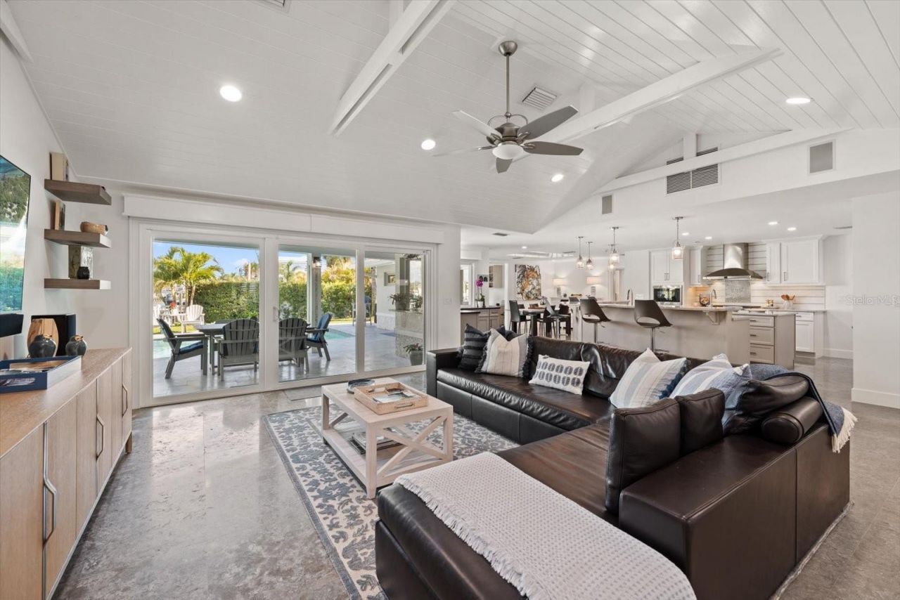 109 Driftwood Lane, Largo, FL 33770 Photo