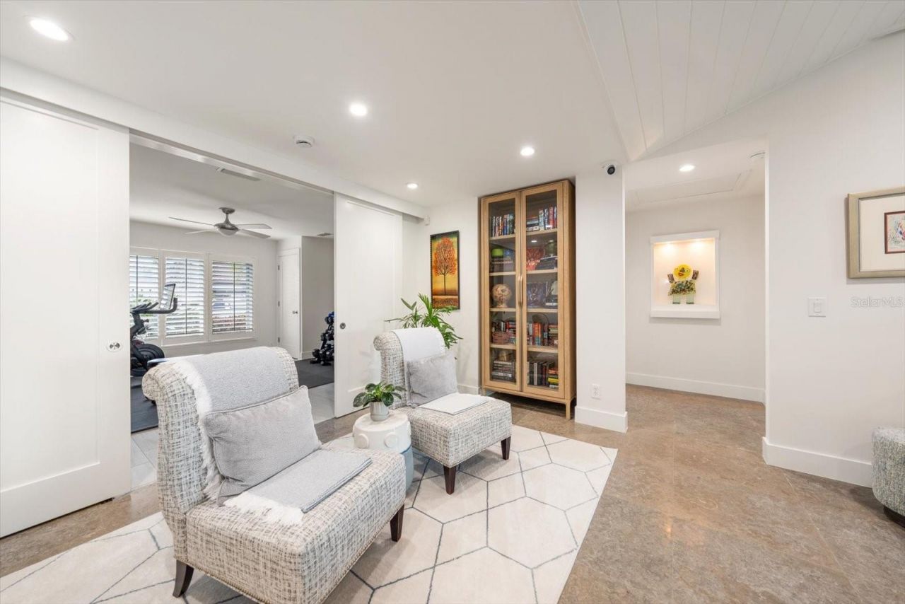 109 Driftwood Lane, Largo, FL 33770 Photo