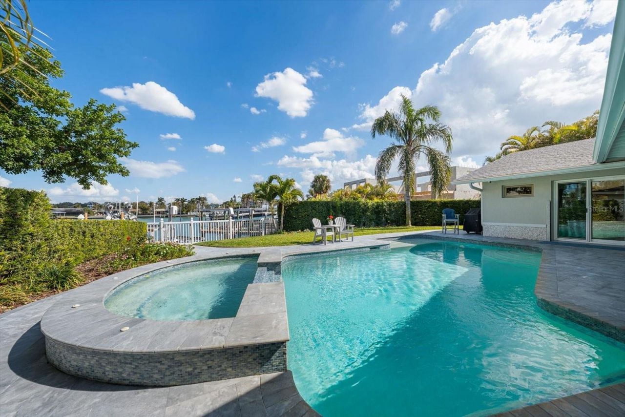 109 Driftwood Lane, Largo, FL 33770 Photo