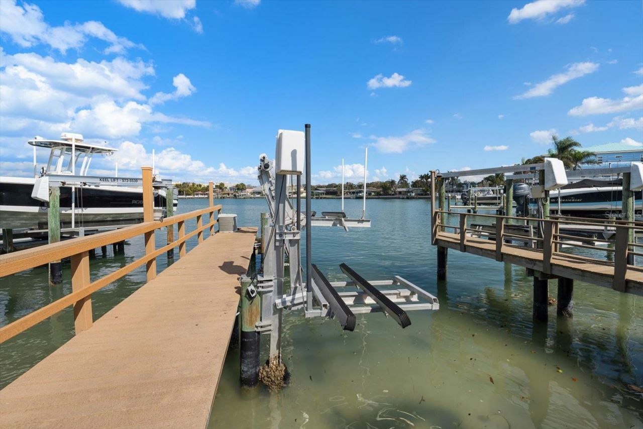 109 Driftwood Lane, Largo, FL 33770 Photo