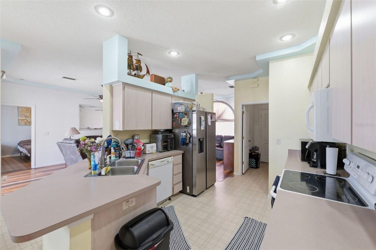 8378 Maltby Road , Spring Hill, FL 34606 Photo