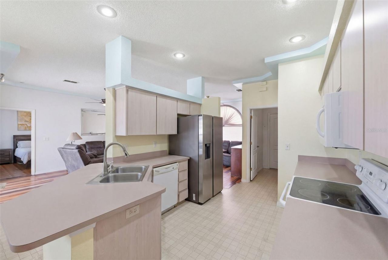 8378 Maltby Road , Spring Hill, FL 34606 Photo