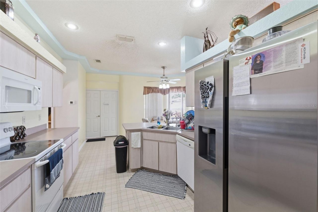 8378 Maltby Road , Spring Hill, FL 34606 Photo