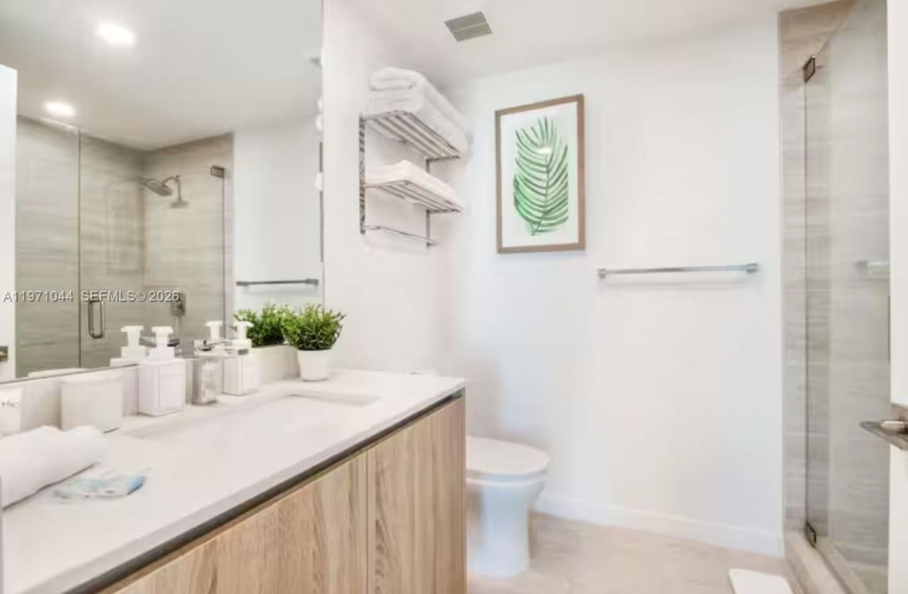 3900 Biscayne Blvd , Unit S-402, Miami, FL 33137 Photo