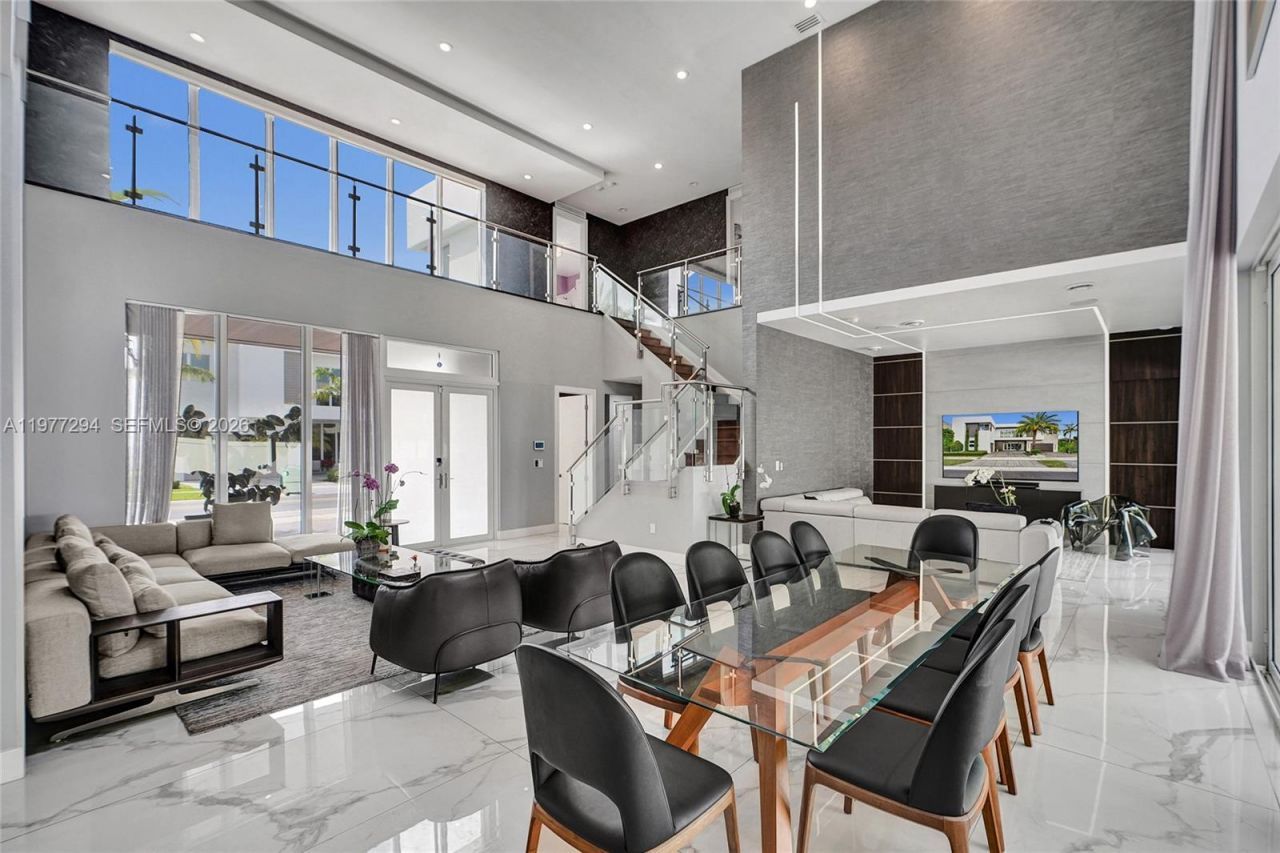 10223 NW 75th Ter, Doral, FL 33178 Photo