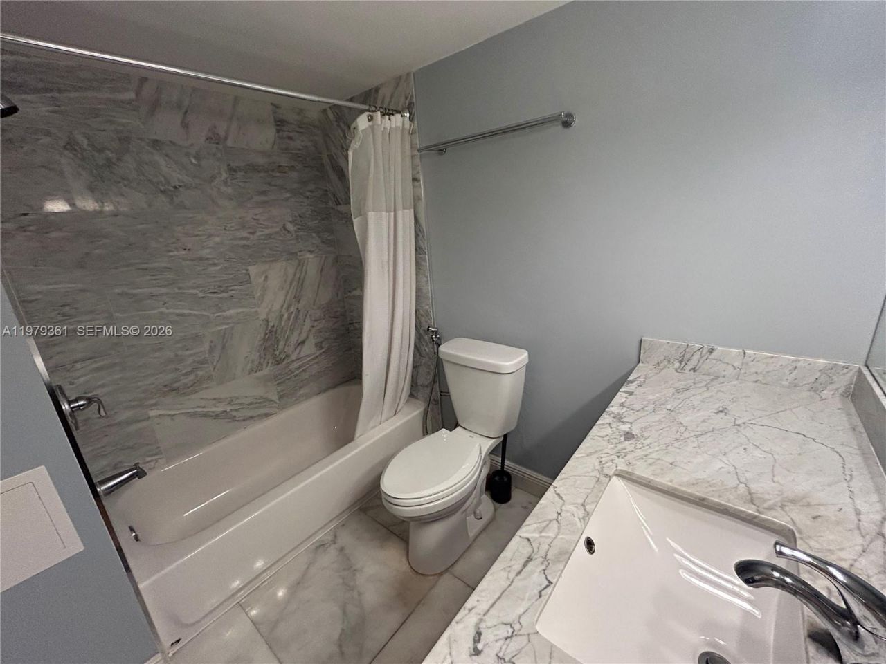 18031 Biscayne Blvd , Unit 904, Aventura, FL 33160 Photo