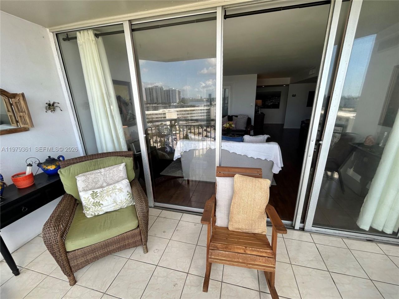 18031 Biscayne Blvd , Unit 904, Aventura, FL 33160 Photo