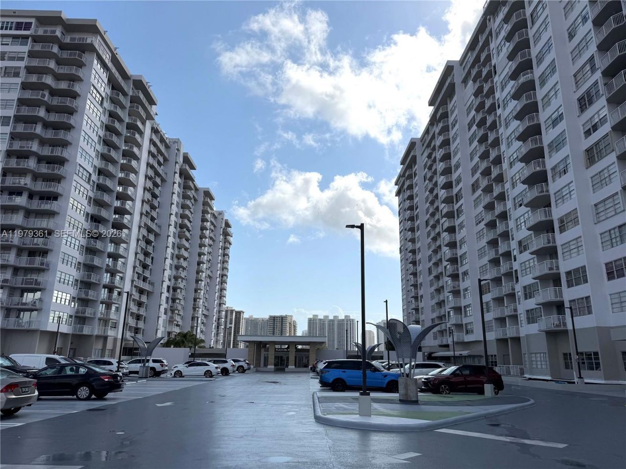 18031 Biscayne Blvd , Unit 904, Aventura, FL 33160 Photo