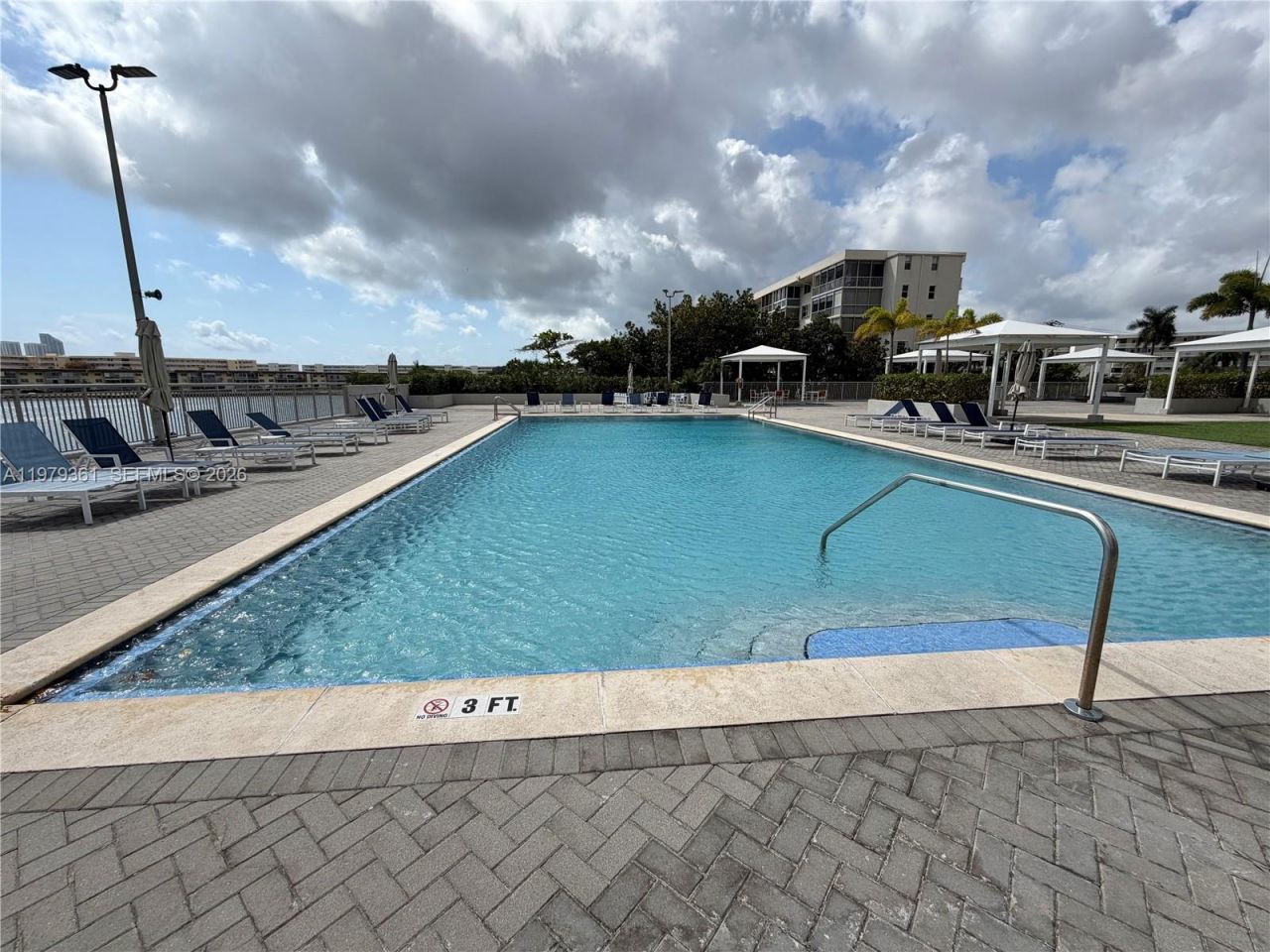 18031 Biscayne Blvd , Unit 904, Aventura, FL 33160 Photo