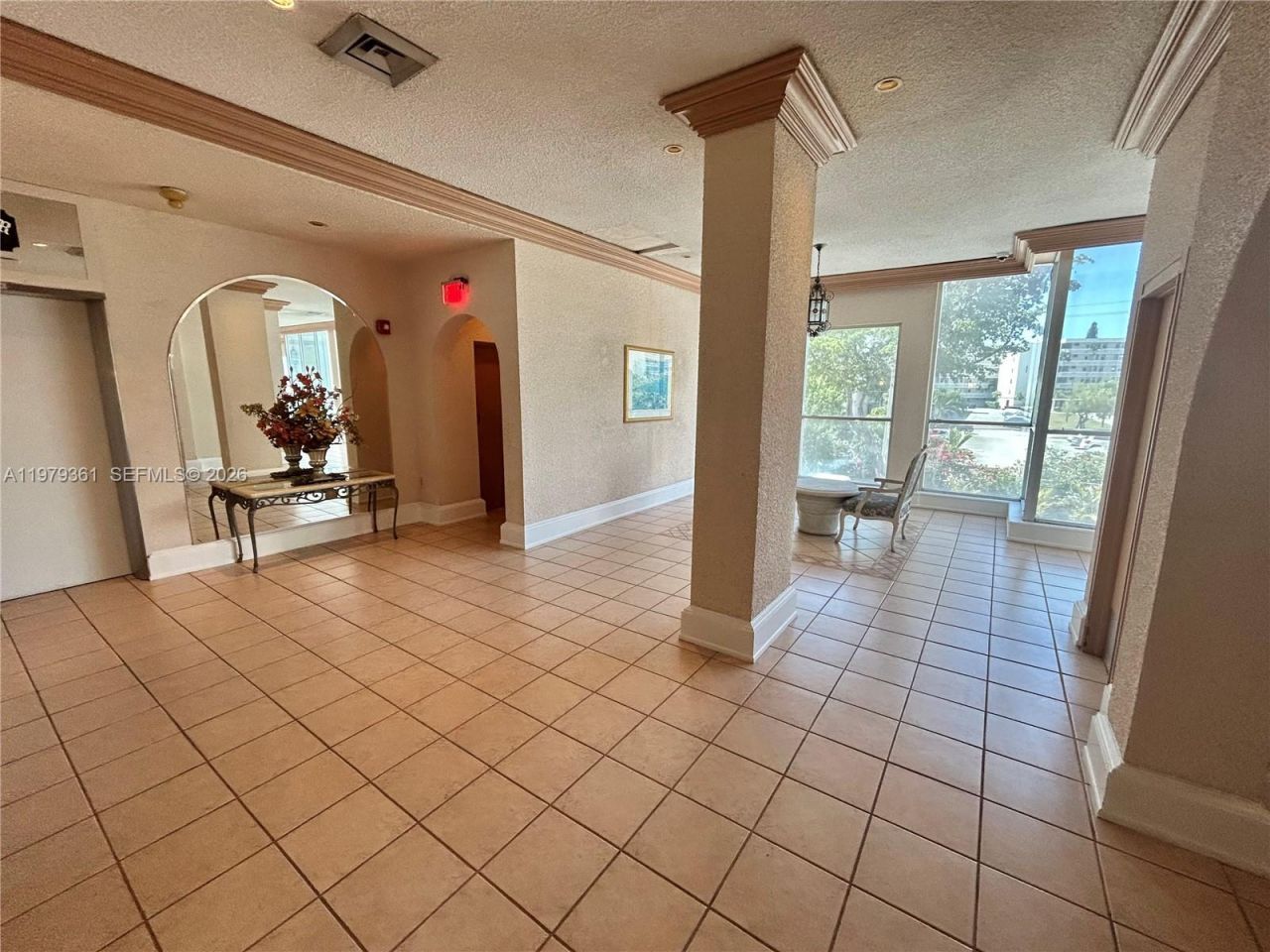 18031 Biscayne Blvd , Unit 904, Aventura, FL 33160 Photo