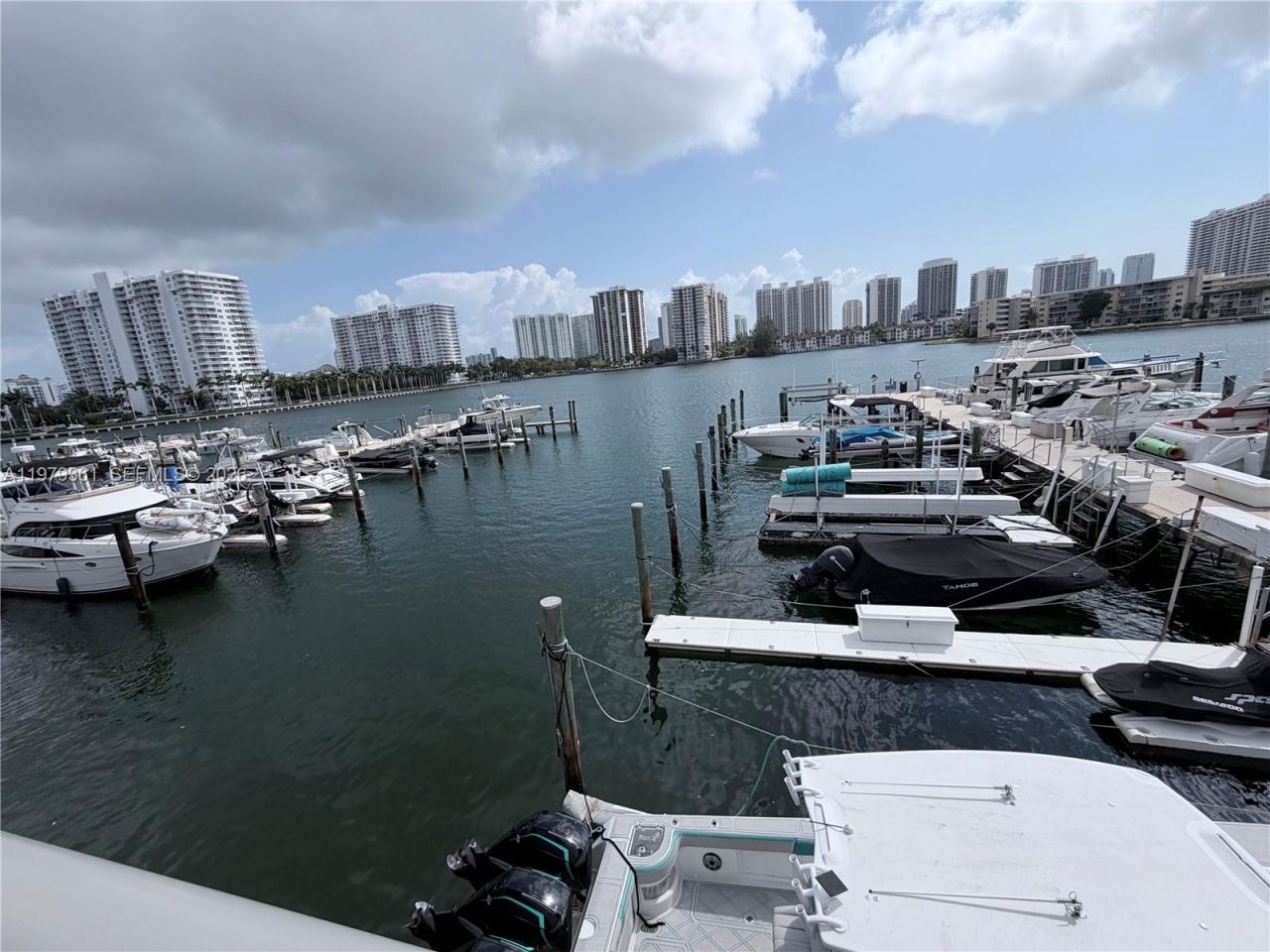 18031 Biscayne Blvd , Unit 904, Aventura, FL 33160 Photo