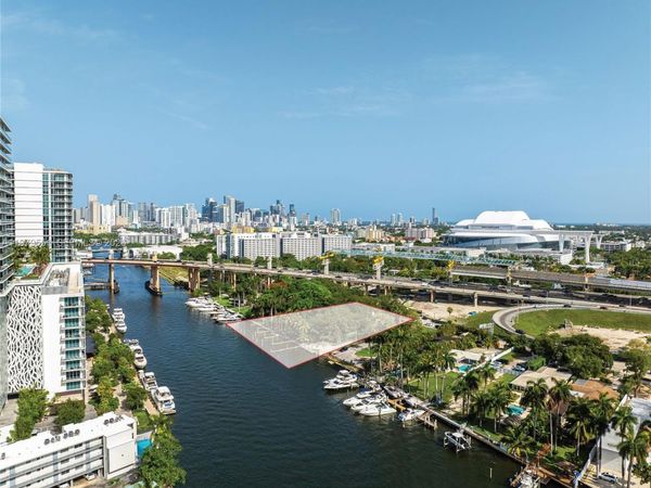 1515-1543 NW North River Dr , Miami, FL 33125