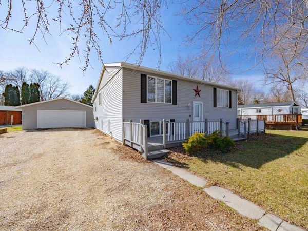 11611 N Charley Bluff Road, Milton, WI 53563