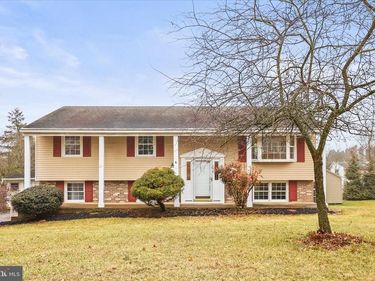 21 INDEPENDENCE DRIVE, NEW FREEDOM, PA 17349