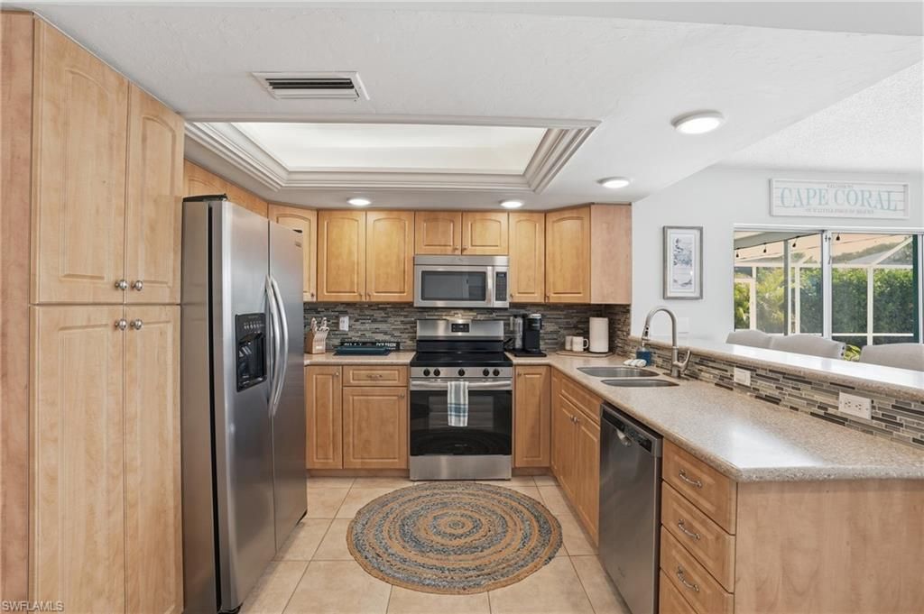 118 SE 44th Ter, Cape Coral, FL 33904 Photo