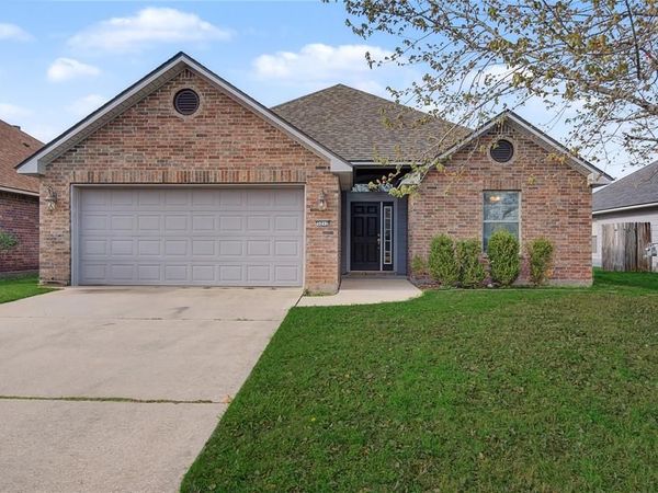 3212 Grand Lake Drive, Bossier City, LA 71111