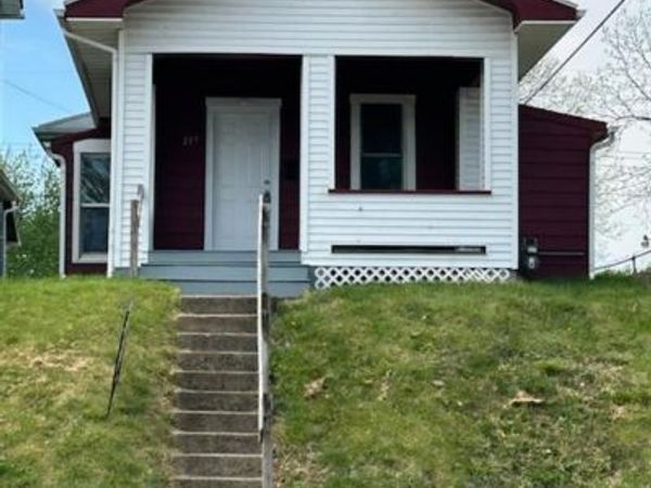217 S Shaffer Street, Springfield, OH 45506