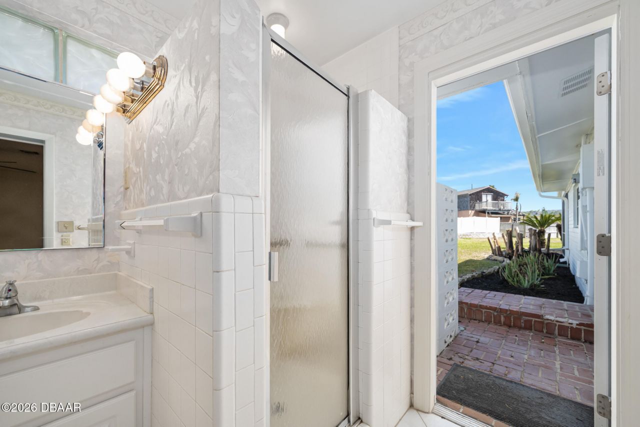 4 Dolphin Avenue, Ormond Beach, FL 32176 Photo